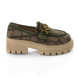  Flats 922